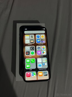 Predam iPhone 17 pro max replika - 6