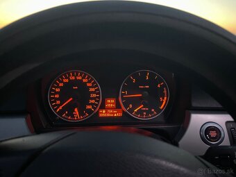 BMW E90 318d 90kw - 6