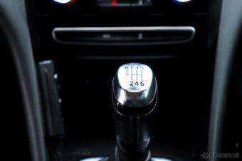 RENAULT MEGANE Hatchback - 6