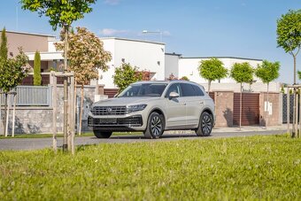 VW TOUAREG Elegance 3.0l V6 TDI SCR 4MOTION 210kW (286PS) - 6