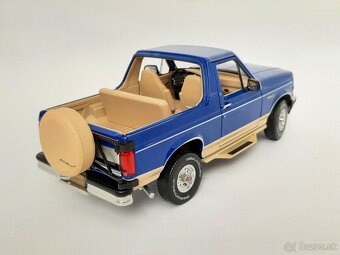 1:18 - Ford Bronco Eddie Bauer Edition - Greenlight - 1:18 - 6