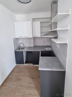 Prenájom 2-izbového bytu s veľkou terasou – BD Popper, centr - 6