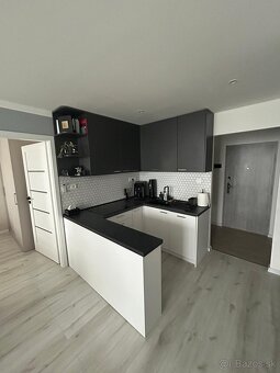 Štýlový, zrekonštruovaný 1,5-izbový byt. - 6