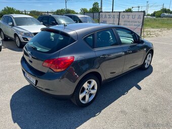 Opel Astra 1.6 benzín, 85kW, MT/5, rok:04.2012. - 6