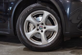 Alfa Romeo Stelvio Q4 / ACC / Lane a. / Kam / Keyless / Carp - 6