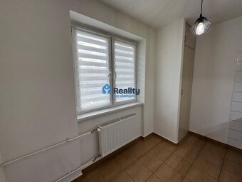 Prenájom Lánska 2-izb.byt, po rekonštrukcii, balkón, PB - 6