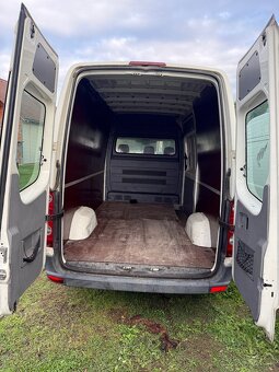 Crafter 2,5 TDi 80kw 100tis km - 6