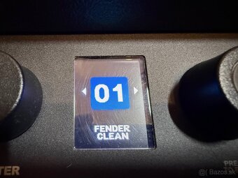 Fender Mustang LT25 - 6