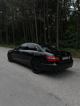 Mercedes Benz E350 - 6