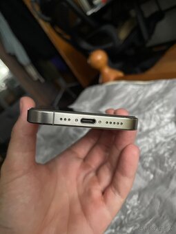 iPhone 15 Pro Natural Titanium - 6