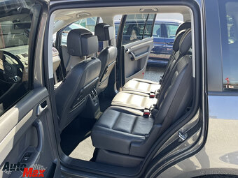 Volkswagen Touran 1.6 TDI Premium Comfortline DSG - 6
