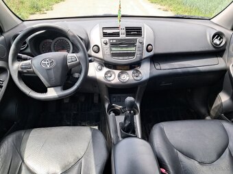 Toyota RAV4 2.2I D-4D 150 Lux 4x4 - 6