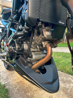 Suzuki SV 650 - 6
