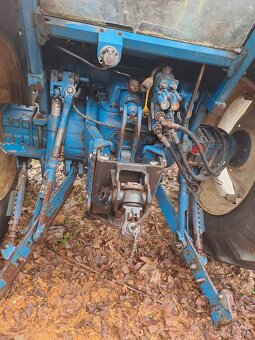 Traktor Ford 4x4 - 6