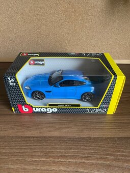 BURAGO AUDI RS5 & JAGUÁR XKR-S 1/24 - 6