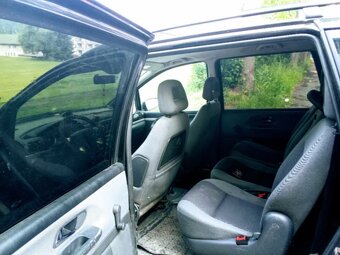 Predám vymenim ford galaxy 1.9.tdi85kw 7 miestny - 6