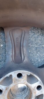 Predám sadu diskov na letných pneumatikách Nexen 215/50R17 - 6