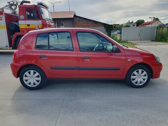 Renault Clio 1.2i - 43 KW - 6