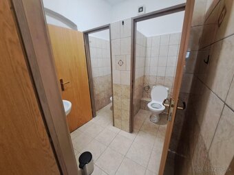 Obchodný priestor s výkladom, Vrútky - 6