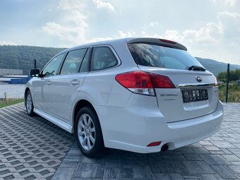 Subaru Legacy Wagon 2.0 i VA CVT 172000km 2010 - 6