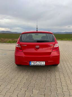 Hyundai i30 1.4 benzín 80kW 2010 62900km 1. Majiteľ, SK auto - 6