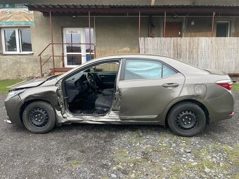 Toyota Corolla 1.6i 97kw, r.2019, klima, 1. majitel - 6