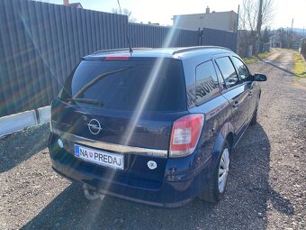 Opel Astra Tourer 1.7CDTi 74kW, diesel, Rok výroby 2008 - 6