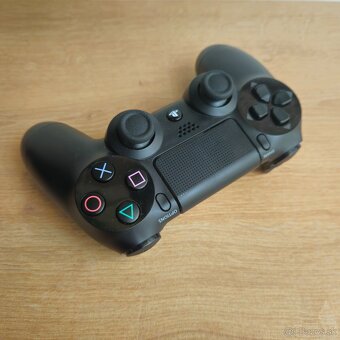 Sony PlayStation 4 2 TB - 6