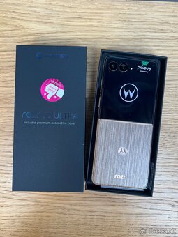 Predám MOTO RAZR 60 ULTRA 16GB/512GB, TOP stav, ZARUKA - 6