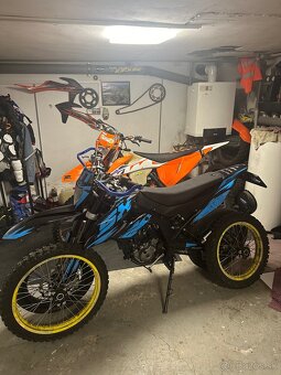 Predám komplet kolesa aprilia rx/sx125 um dsr/sm - 6