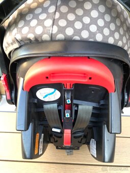 vajicko sedacka pre deti do auta - 6