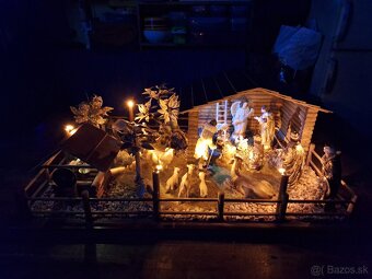 Svietiaci drevený ručne vyrobený betlehem - 6