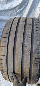 285/40 R22 - 6