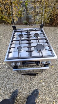 Predám sporák Gorenje K5352XF - 6