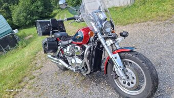 Suzuki Marauder VZ 800 - 6