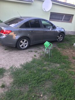Chevrolet cruze LS 2011 - 6
