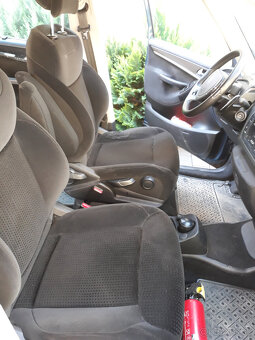 C4 Grand Picasso 1.6hdi Exclusive AT/6 - 6