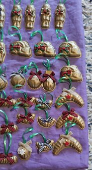 vianočné ozdoby kus 1,30€ - 6