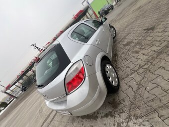 Opel Astra H - 6