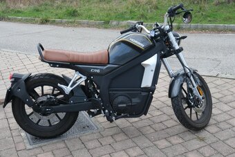 HORWIN CR6 je elektrická mestská motorka, - 6