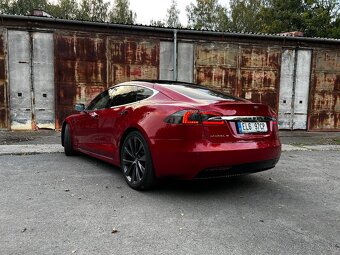 Tesla Model S 75D - 6