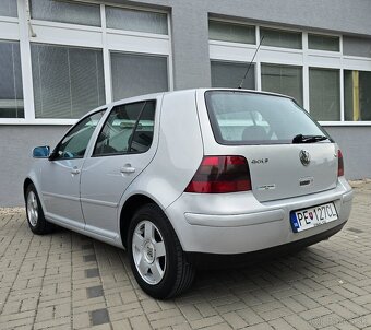 Volkswagen Golf 4 Highline 1.6 Benzín 74.kw. - 6