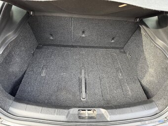 Volvo V40 - 6