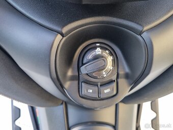 Yamaha X-Max 125cm³ Tech Max r.v.6/2021 - 6