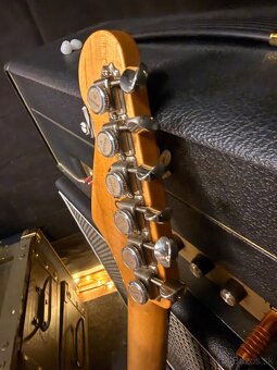 Oswald Guitars Stratocaster - 6