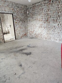 Predám rodinný dom v obci Smolenice - 6