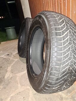 Gumy 215/60 r 16 yokohama - 6
