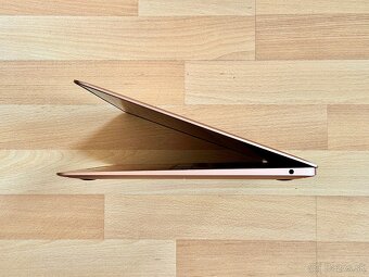 MacBook Air 13", TOP STAV, Výdrž batérie 7 hod. - 6