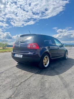 Volkswagen Golf 5 1.9tdi - 6
