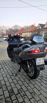 Suzuki Burgman 650 Executive - 6